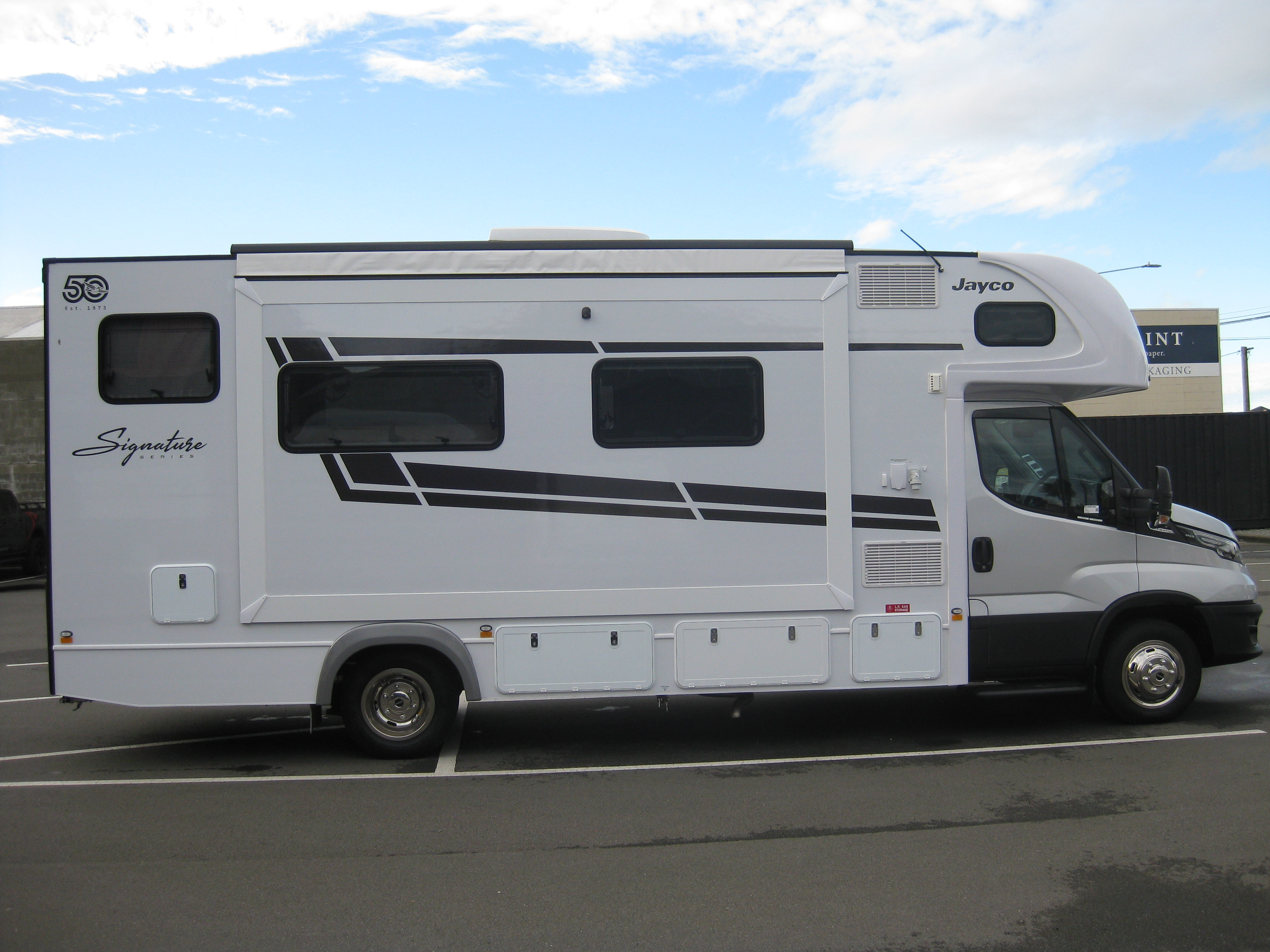 IVECO DAILY Motorhome 2023-CURRENT